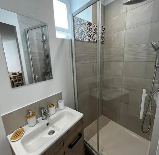 La Maison Castelpontine 2 Apartment Pont-du-Chateau