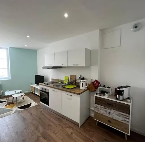 La Maison Castelpontine 2 Apartment *