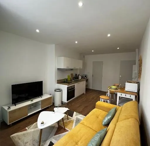 Apartment La Maison Castelpontine 2 *